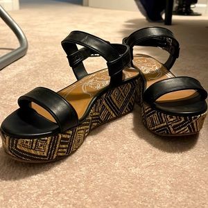Platform sandals